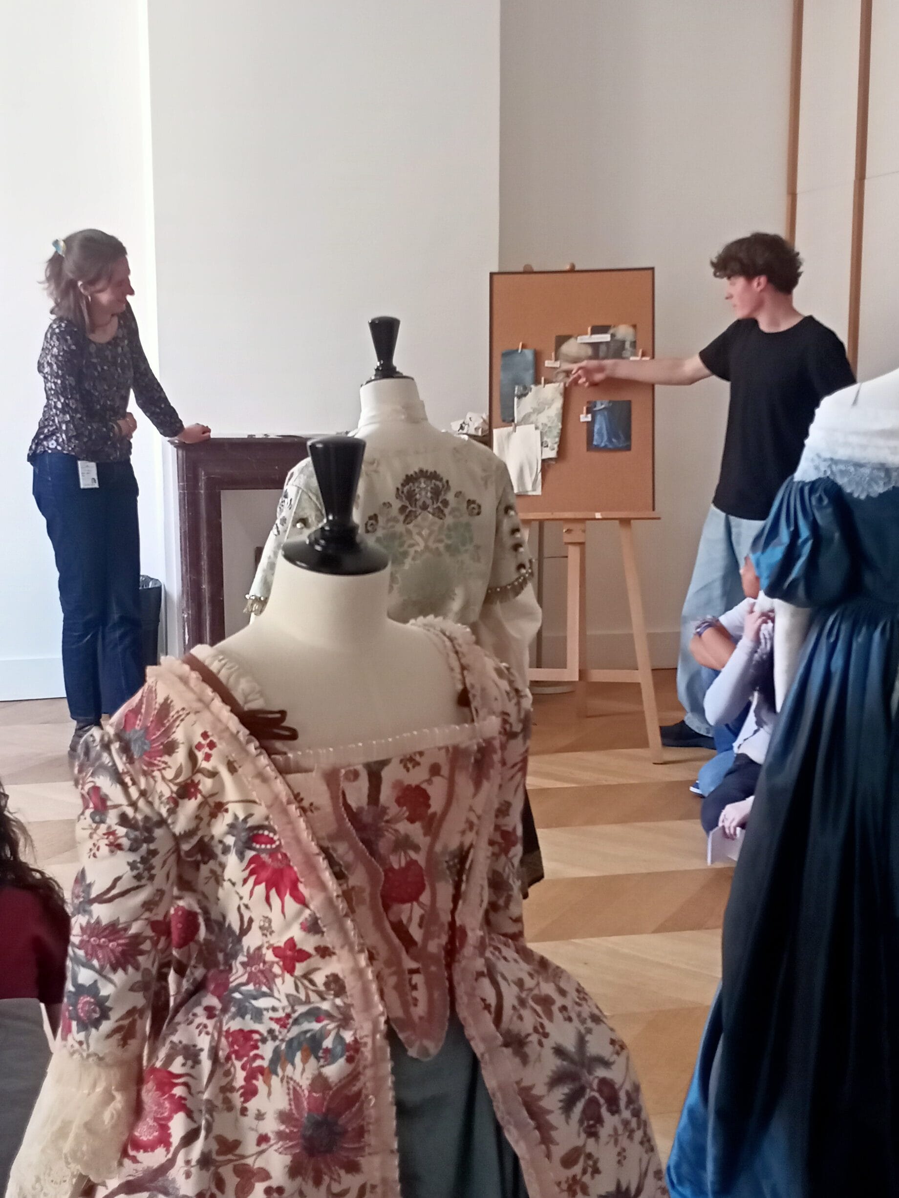 Visite guidée sur le thème du costume à Versailles - Vendredi 3 avril 1 sortie versailles 3 edited