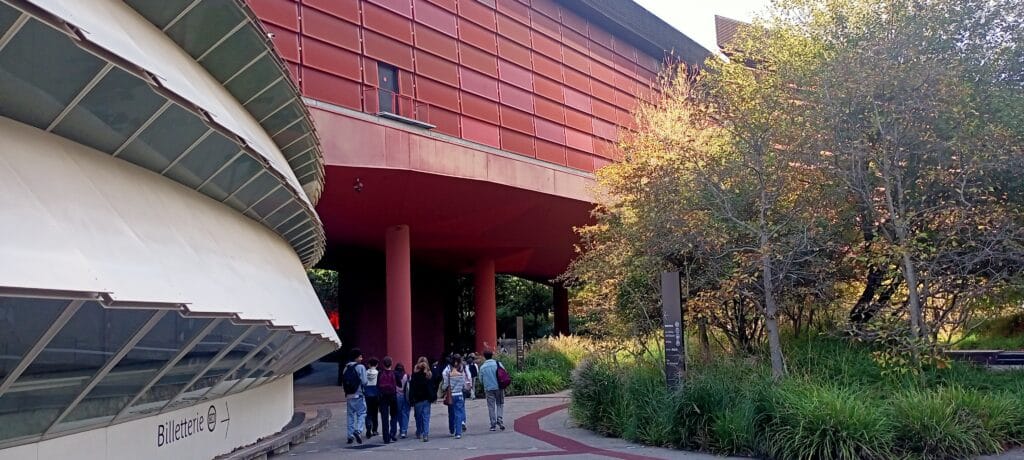 Atelier "Destination musiques" au musée du Quai Branly 1 sortie quai branly hida 6