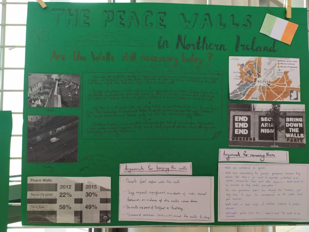 KLASSENPROJEKT : 35 JAHRE MAUERFALL "GRENZMAUERN UBERWINDER" - PROJET INTERDISCIPLINAIRE : 35 ans après la chute du mur de Berlin, les murs-frontières aujourd'hui 81 60 2 1