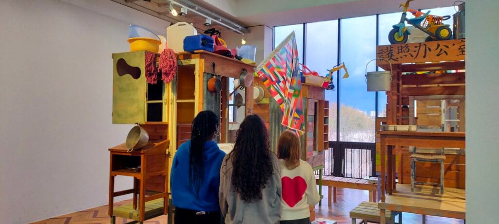 Visite de l'exposition "Migrations et climat" au Musée de l'Immigration 2 IMG20260326134245