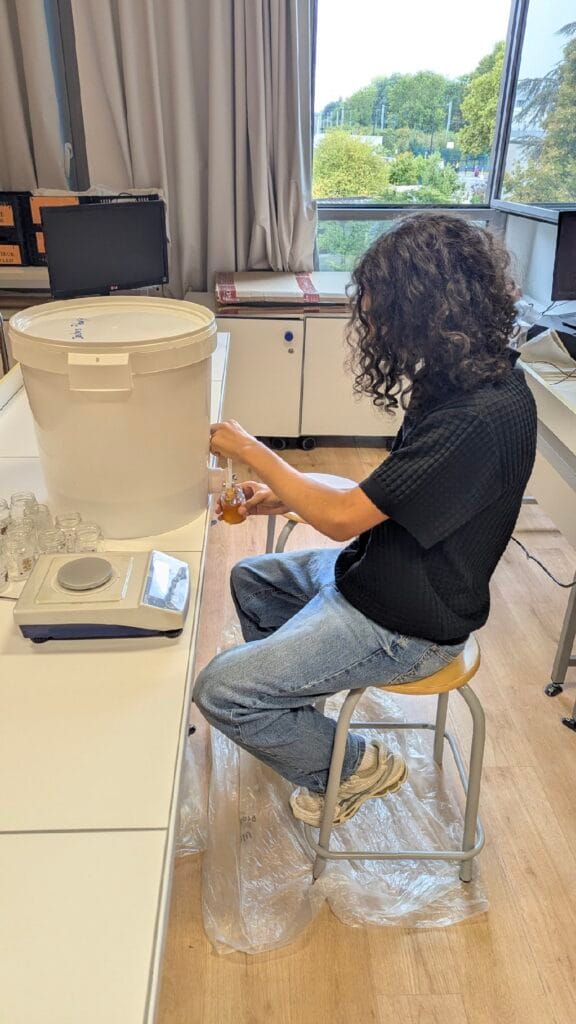 Miel in Descartes 2026 ! 5 Mise en pot 22